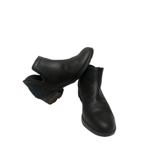 Sorel Black Lolla ll Cut Out Bootie Sz 6 - Picture 1 of 6